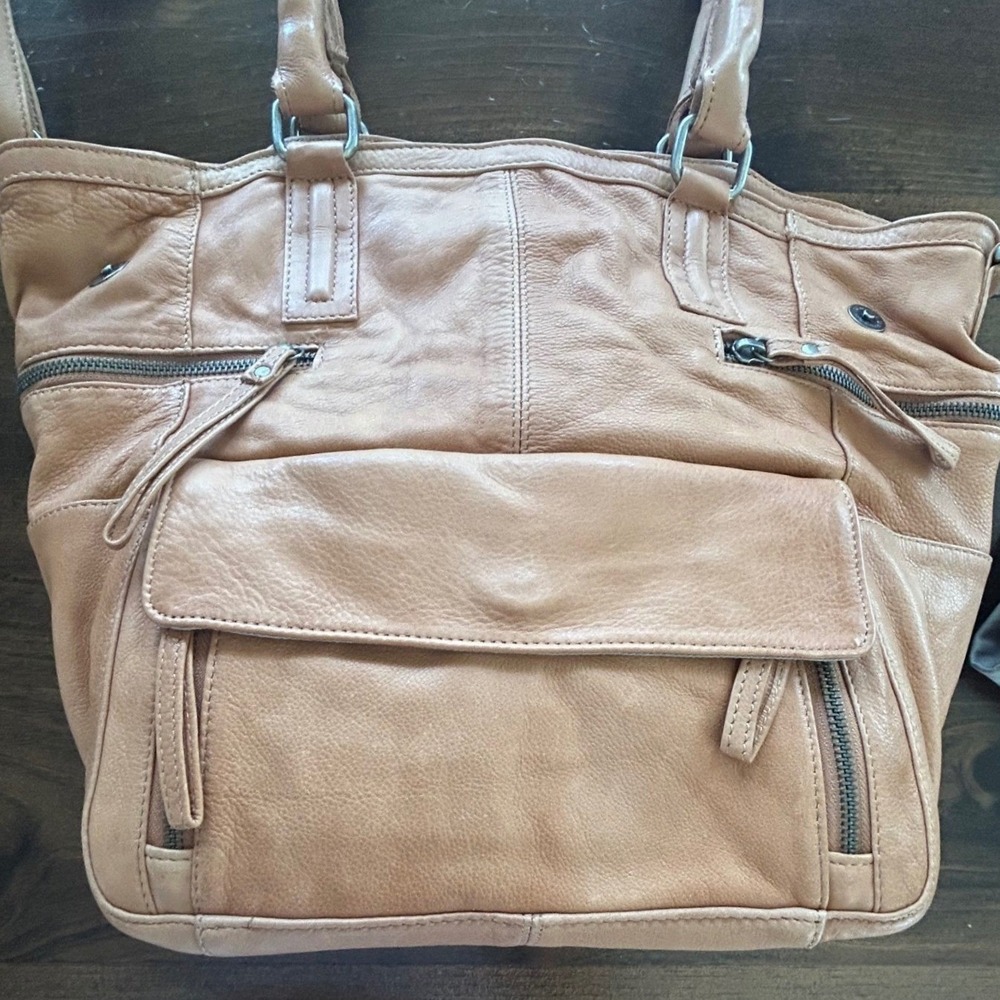 Day & Mood Hannah Leather Bag Large Hobo Crossbody Tote Pockets Utility Travel - Picture 2 of 14